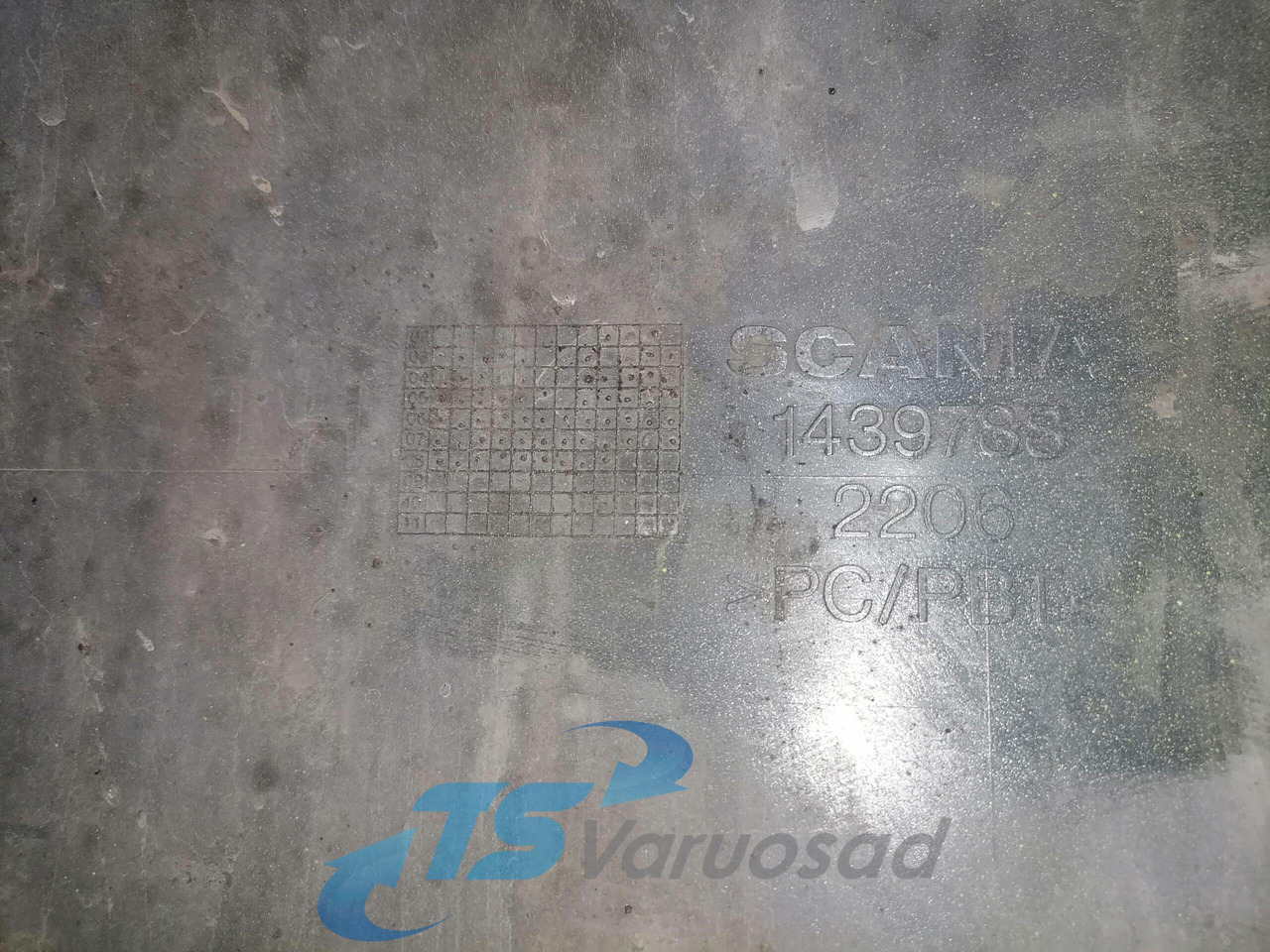 Scania Bumper cover 1439788 - Bumper corner for Truck: picture 3 Scania Bumper cover 1439788 - Bumper corner for Truck: picture 3