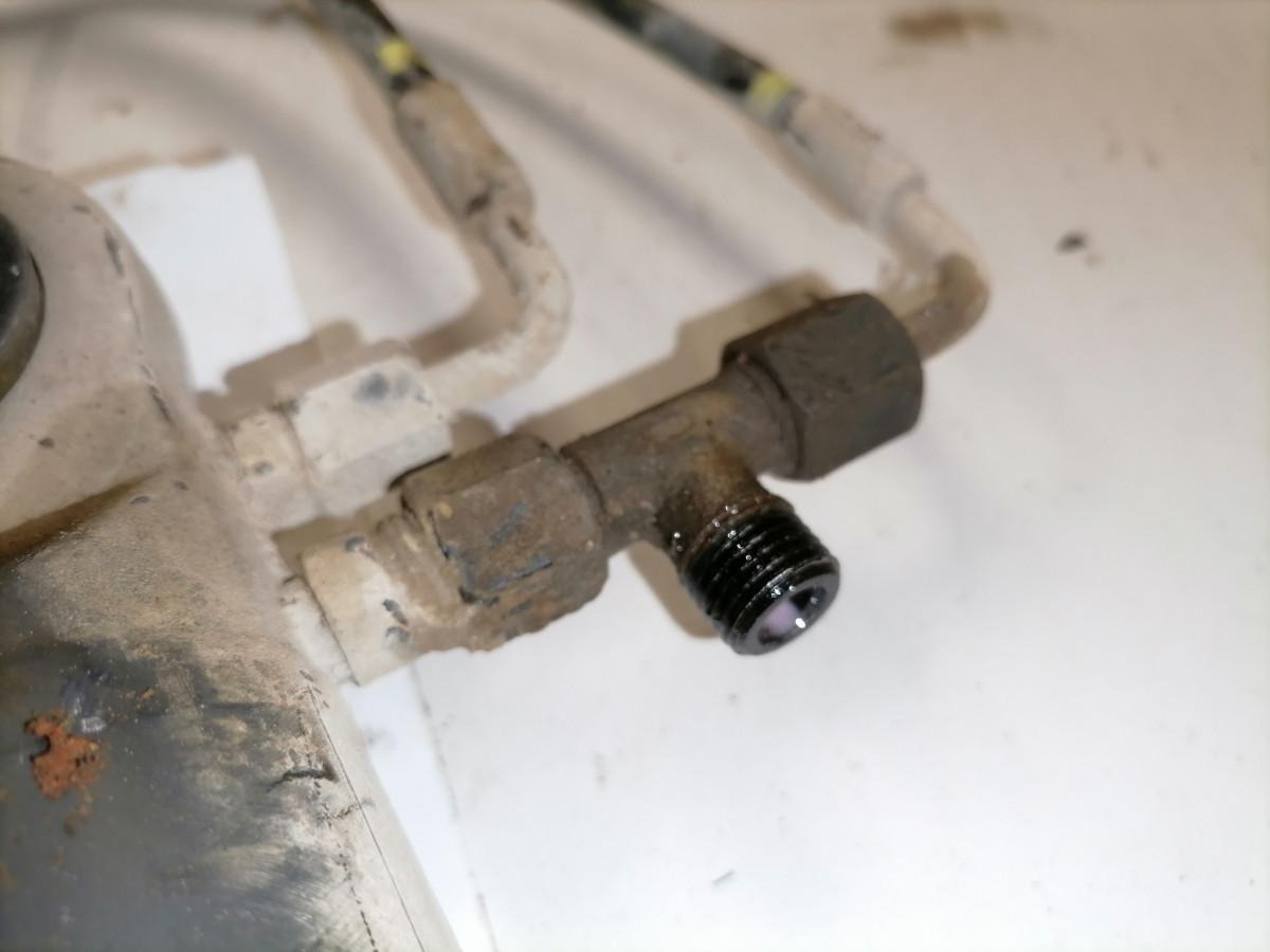 Scania Cab tilting cylinder 1848921 - Cab suspension for Truck: picture 3 Scania Cab tilting cylinder 1848921 - Cab suspension for Truck: picture 3