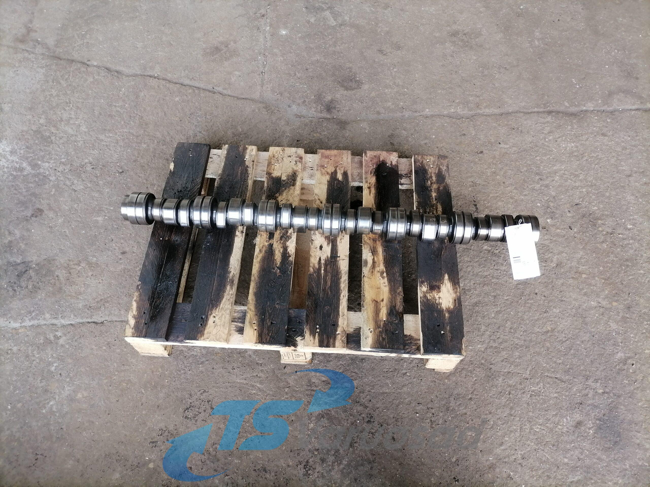 Scania Camshaft 1509917 - Camshaft for Truck: picture 1 Scania Camshaft 1509917 - Camshaft for Truck: picture 1