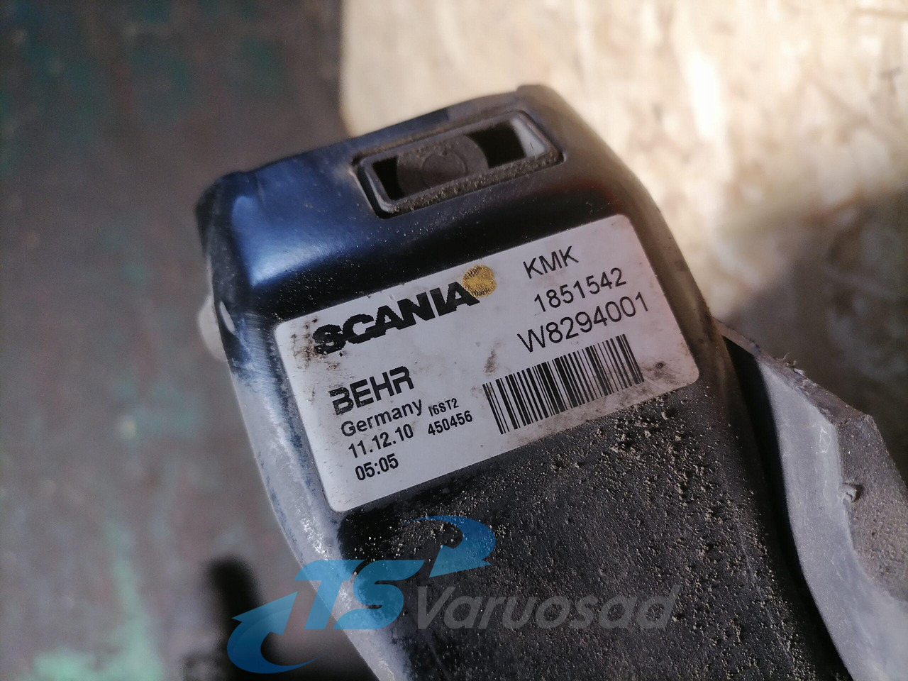 Scania Cooling radiator 1851542 - Radiator for Truck: picture 3 Scania Cooling radiator 1851542 - Radiator for Truck: picture 3