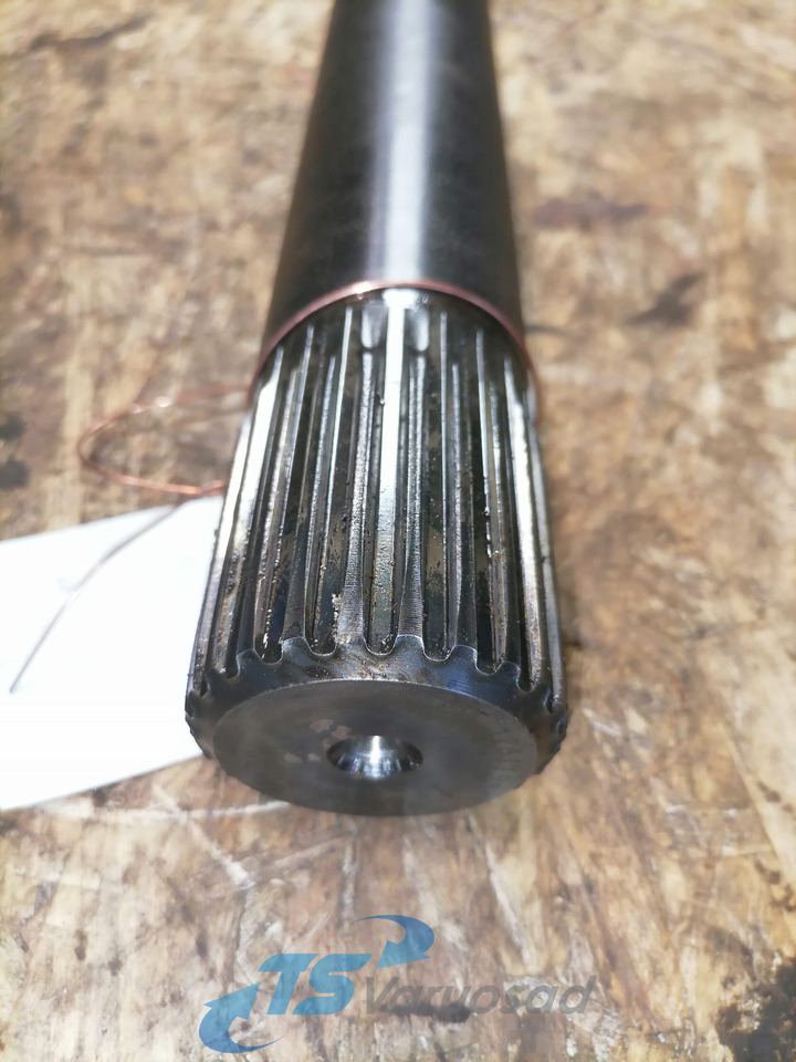 Scania Drive shaft 1761195 - Drive shaft for Truck: picture 3 Scania Drive shaft 1761195 - Drive shaft for Truck: picture 3