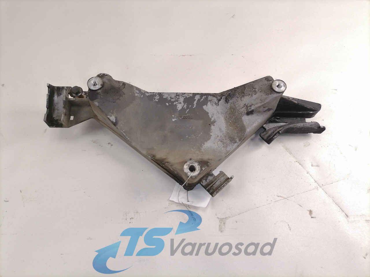 Scania Fuel filter unit 1900680 - Fuel filter for Truck: picture 1 Scania Fuel filter unit 1900680 - Fuel filter for Truck: picture 1