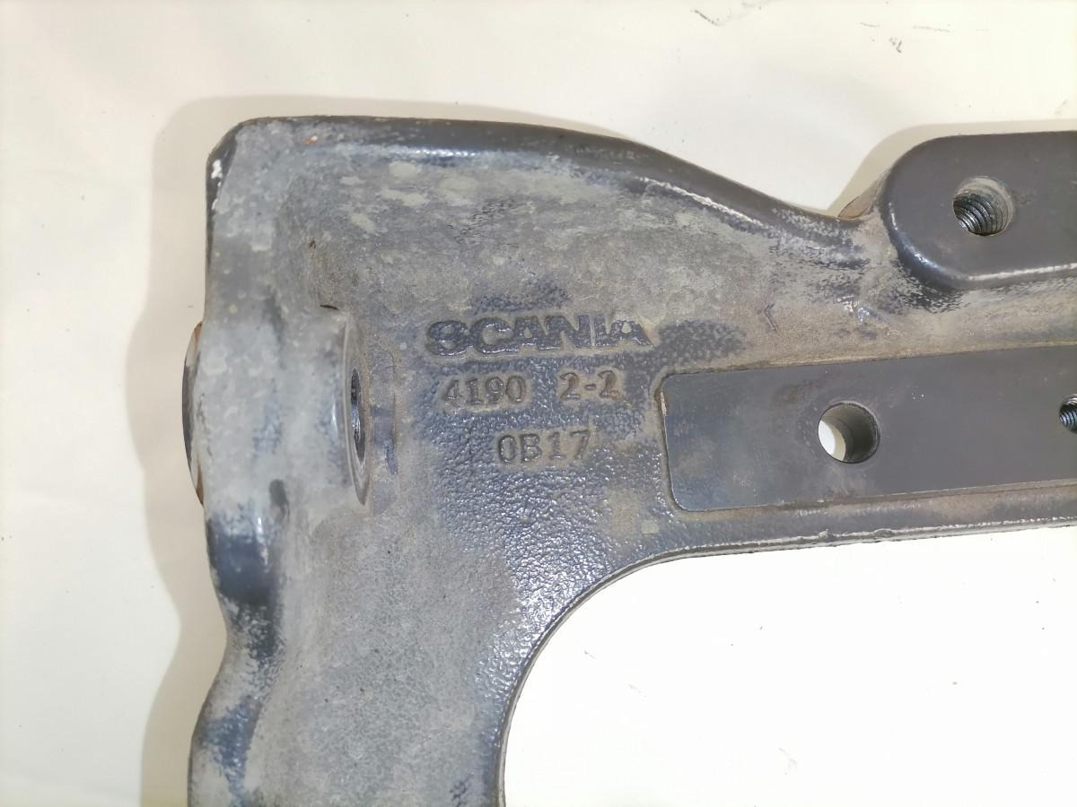 Scania Mudguard bracket 2356049 - Universal part for Truck: picture 4 Scania Mudguard bracket 2356049 - Universal part for Truck: picture 4