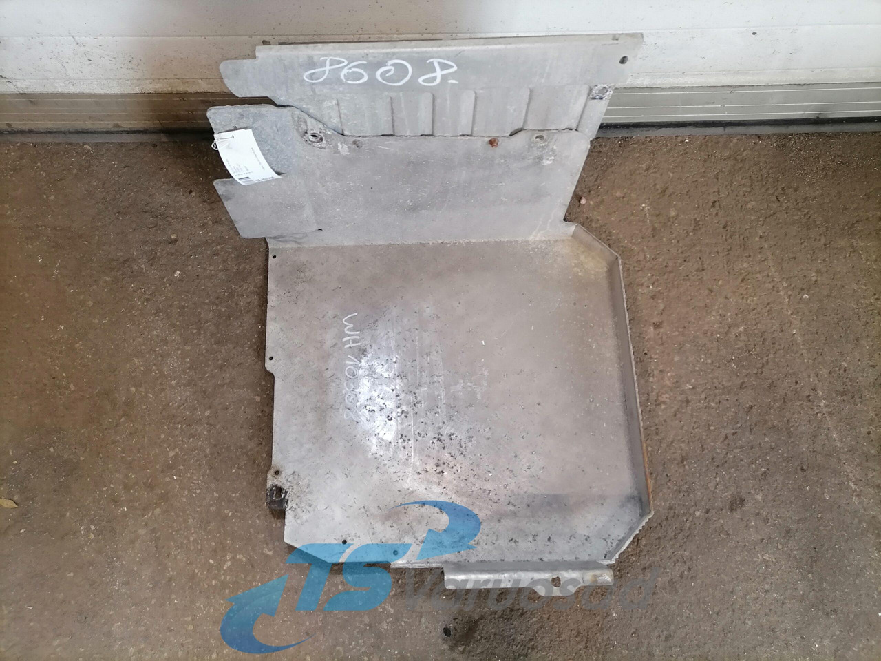 Scania Muffler cover 2191427 - Muffler for Truck: picture 3 Scania Muffler cover 2191427 - Muffler for Truck: picture 3