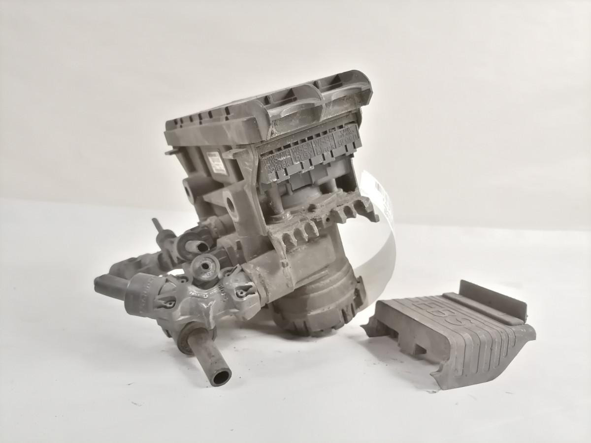 Scania Rear axel brake pressure control valve 2653385 - Brake valve for Truck: picture 4 Scania Rear axel brake pressure control valve 2653385 - Brake valve for Truck: picture 4