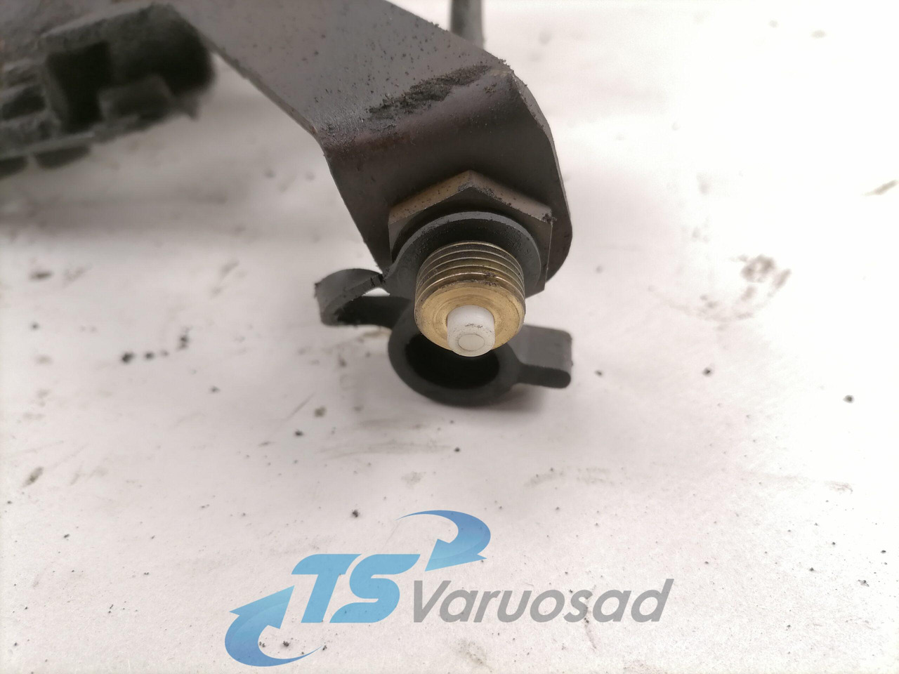 Scania Roolisüsteemi õlimahuti kandur 1446713 - Steering hose for Truck: picture 2 Scania Roolisüsteemi õlimahuti kandur 1446713 - Steering hose for Truck: picture 2