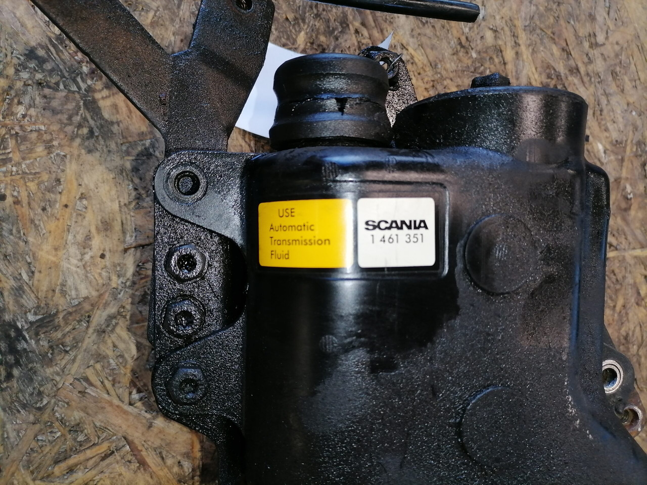 Scania Scania steering oil tank 1461351 - Steering hose for Truck: picture 4 Scania Scania steering oil tank 1461351 - Steering hose for Truck: picture 4