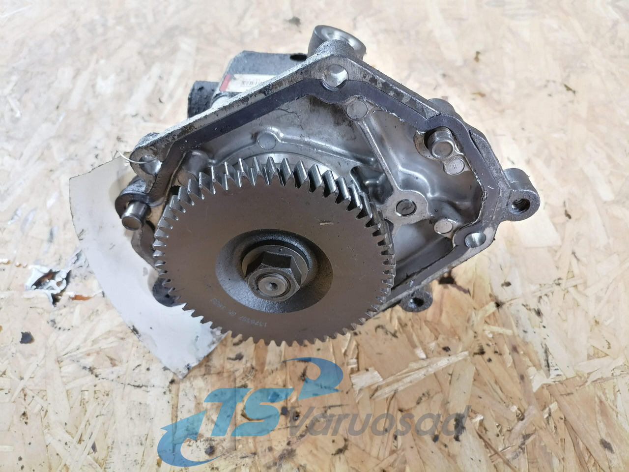Scania Steering hydraulic pump 2108039 - Steering pump for Truck: picture 2 Scania Steering hydraulic pump 2108039 - Steering pump for Truck: picture 2