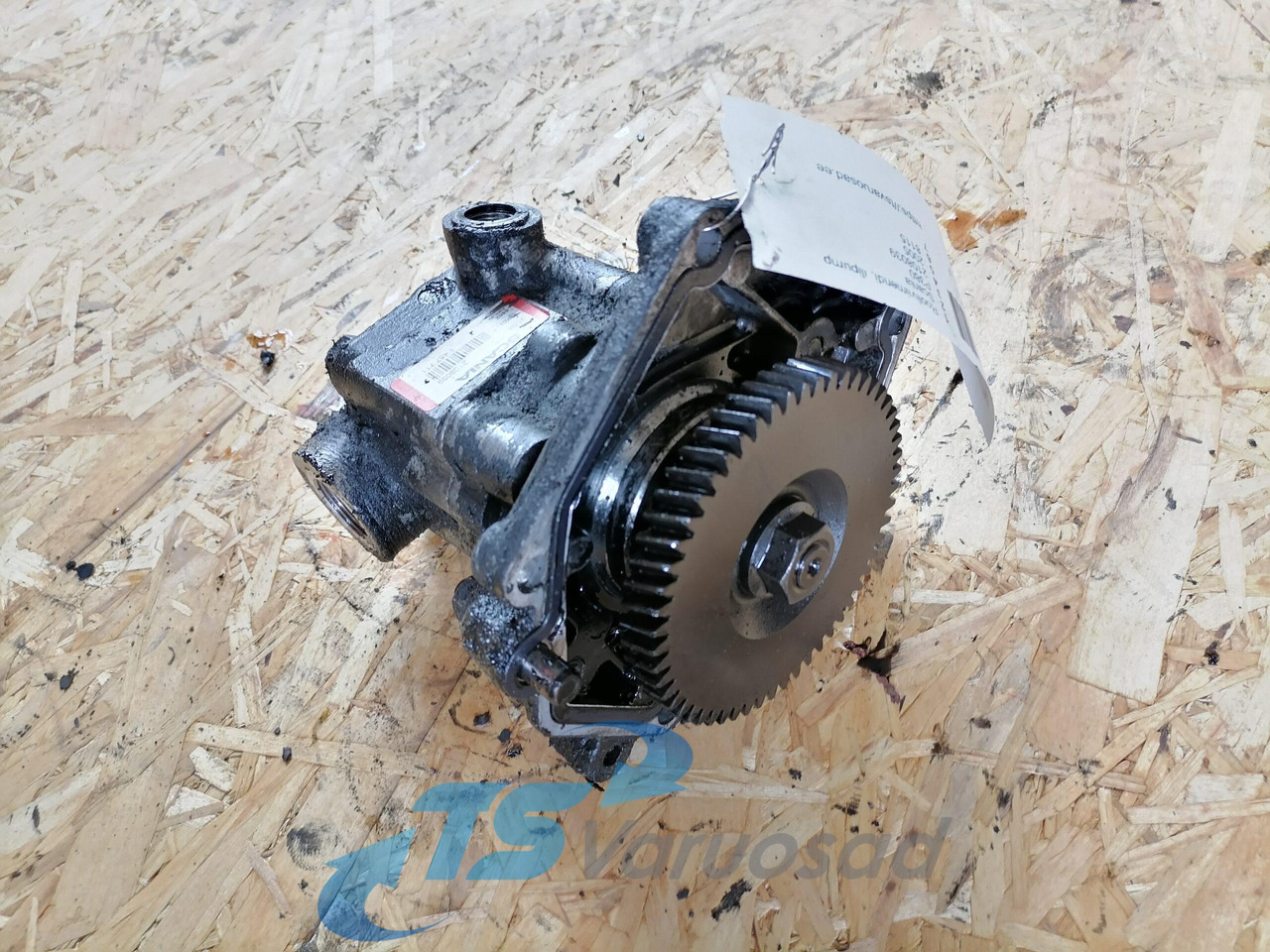 Scania Steering hydraulic pump 2108039 - Steering pump for Truck: picture 1 Scania Steering hydraulic pump 2108039 - Steering pump for Truck: picture 1