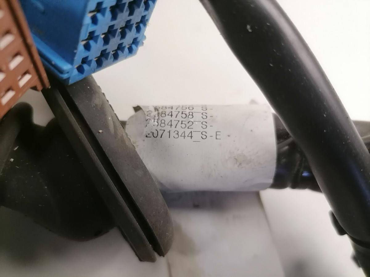 Scania Ukse juhtmestik 2071344 - Door and parts for Truck: picture 4 Scania Ukse juhtmestik 2071344 - Door and parts for Truck: picture 4