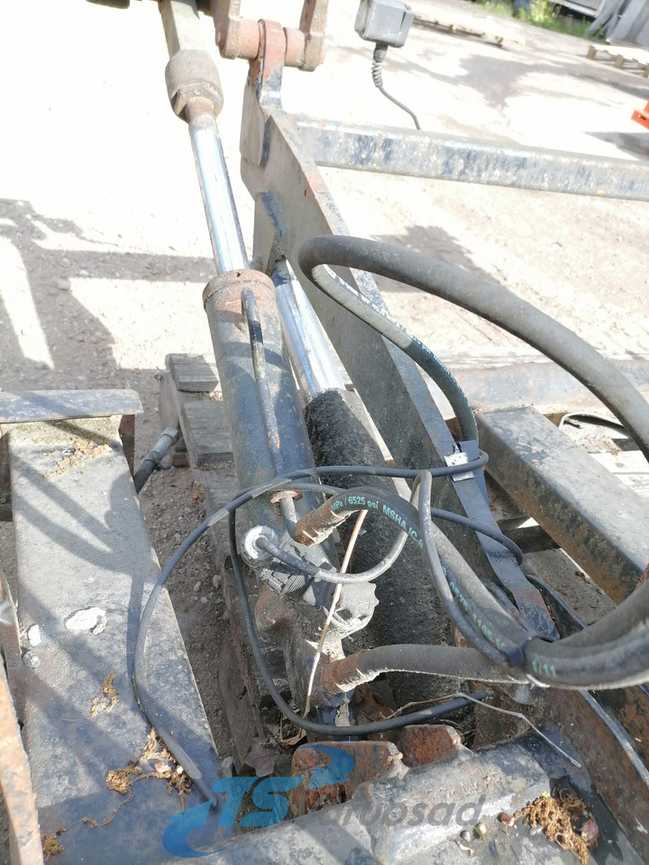 Universaalne Tagaluuktõstuki raam, MB Atego 1000KL - Universal part for Truck: picture 3 Universaalne Tagaluuktõstuki raam, MB Atego 1000KL - Universal part for Truck: picture 3