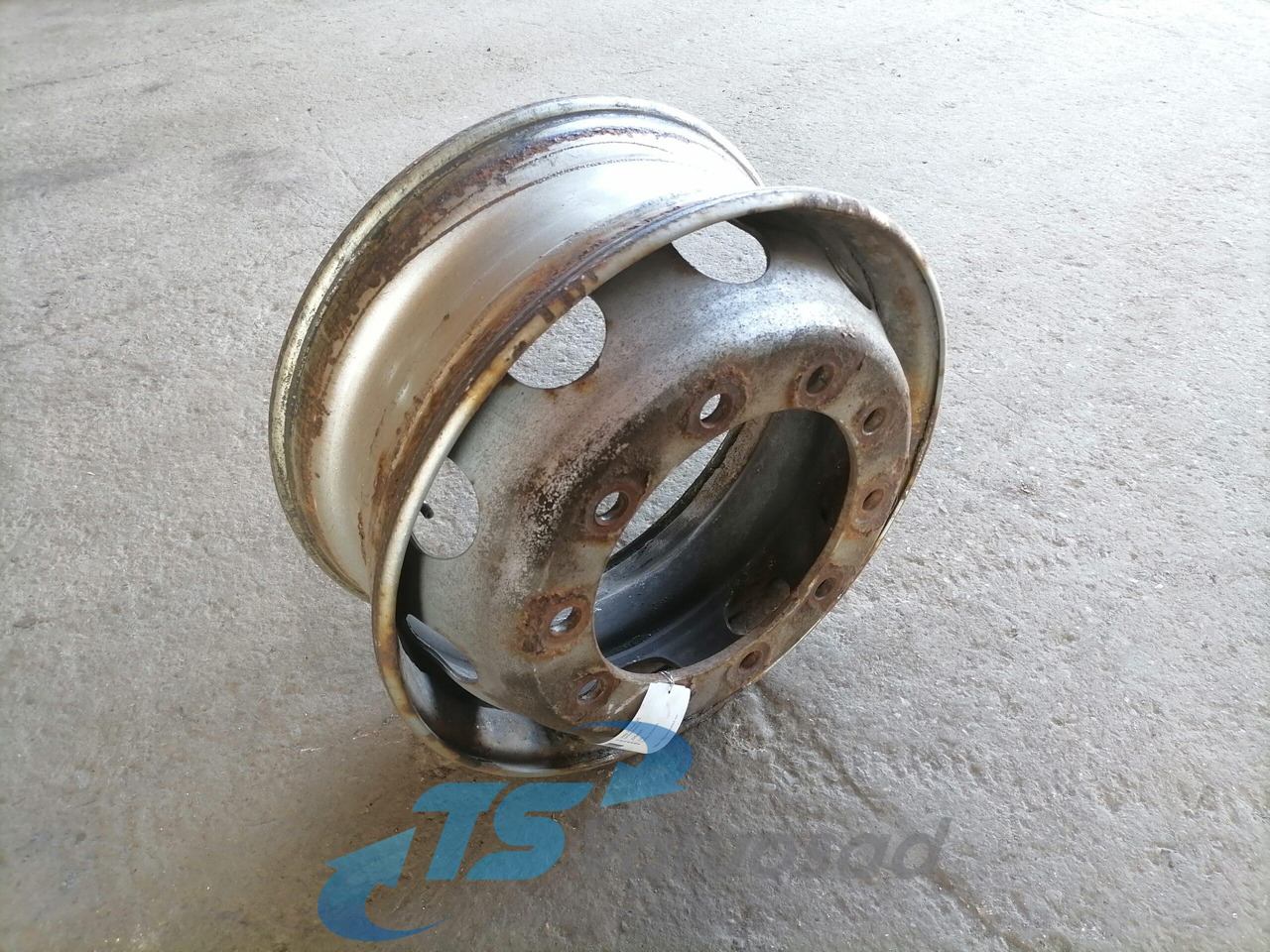 Universaalne Velg 22.5x8.25 225x825 - Wheels and tires for Truck: picture 1 Universaalne Velg 22.5x8.25 225x825 - Wheels and tires for Truck: picture 1