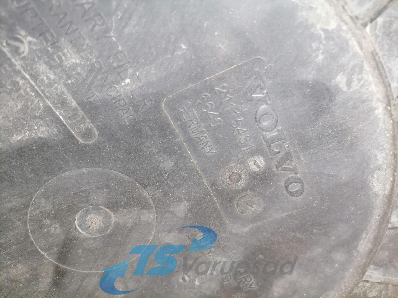 Volvo Air filter housing 21115476 - Air intake system for Truck: picture 3 Volvo Air filter housing 21115476 - Air intake system for Truck: picture 3