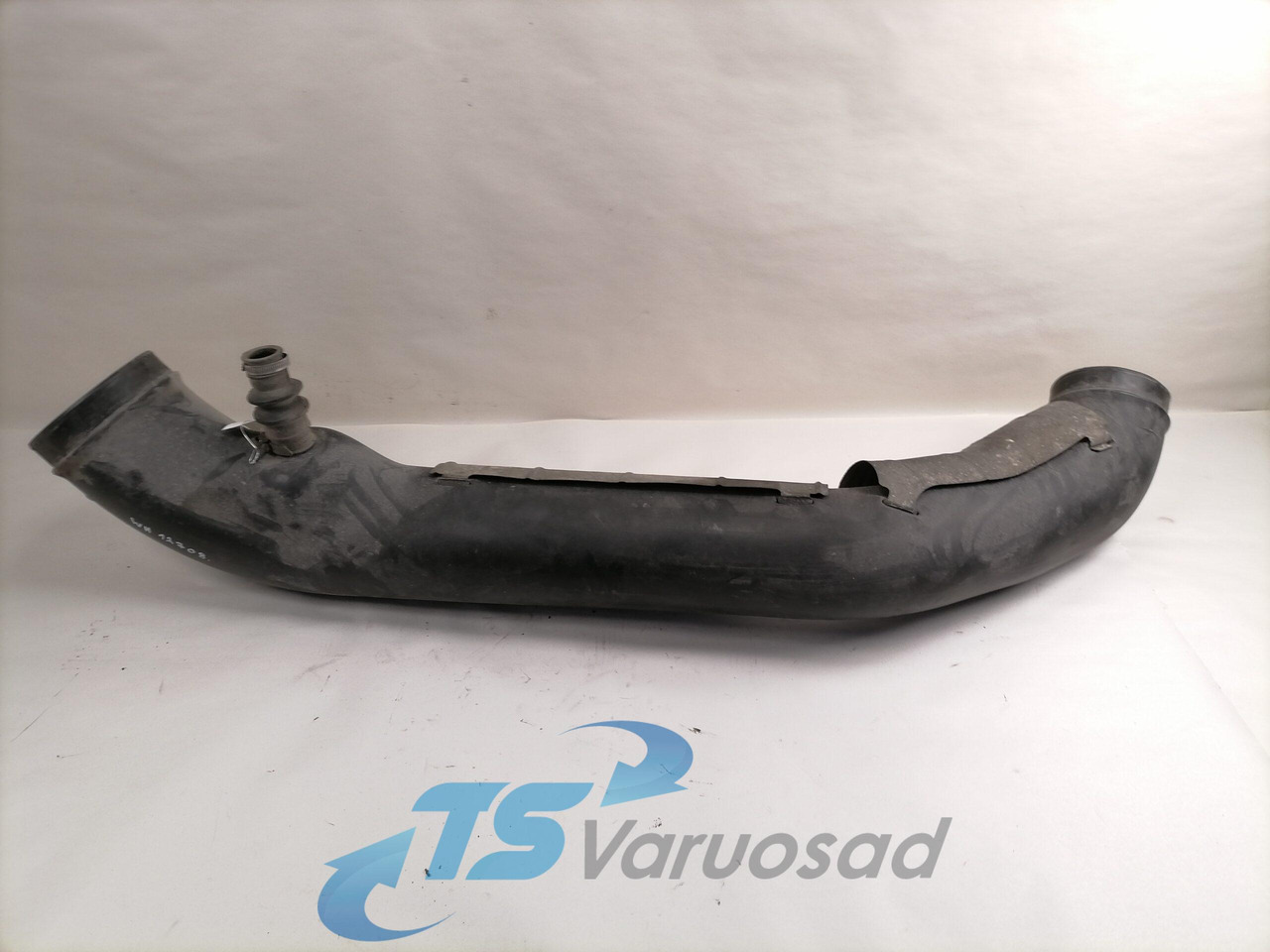 Volvo Air intake 21080323 - Air intake system for Truck: picture 4 Volvo Air intake 21080323 - Air intake system for Truck: picture 4