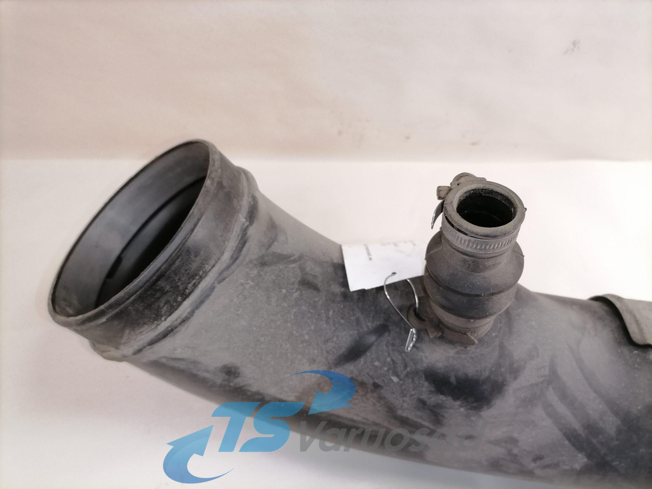 Volvo Air intake 21080323 - Air intake system for Truck: picture 2 Volvo Air intake 21080323 - Air intake system for Truck: picture 2
