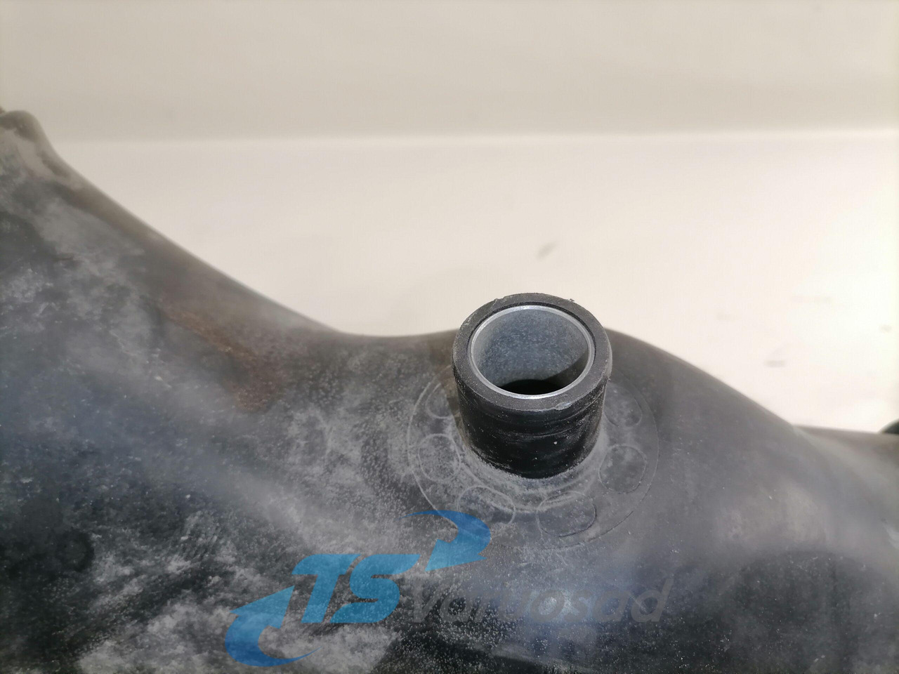 Volvo Air intake 21080323 - Air intake system for Truck: picture 3 Volvo Air intake 21080323 - Air intake system for Truck: picture 3