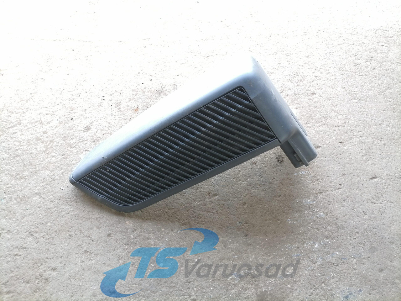 Volvo Air intake 21174442 - Air intake system for Truck: picture 1 Volvo Air intake 21174442 - Air intake system for Truck: picture 1