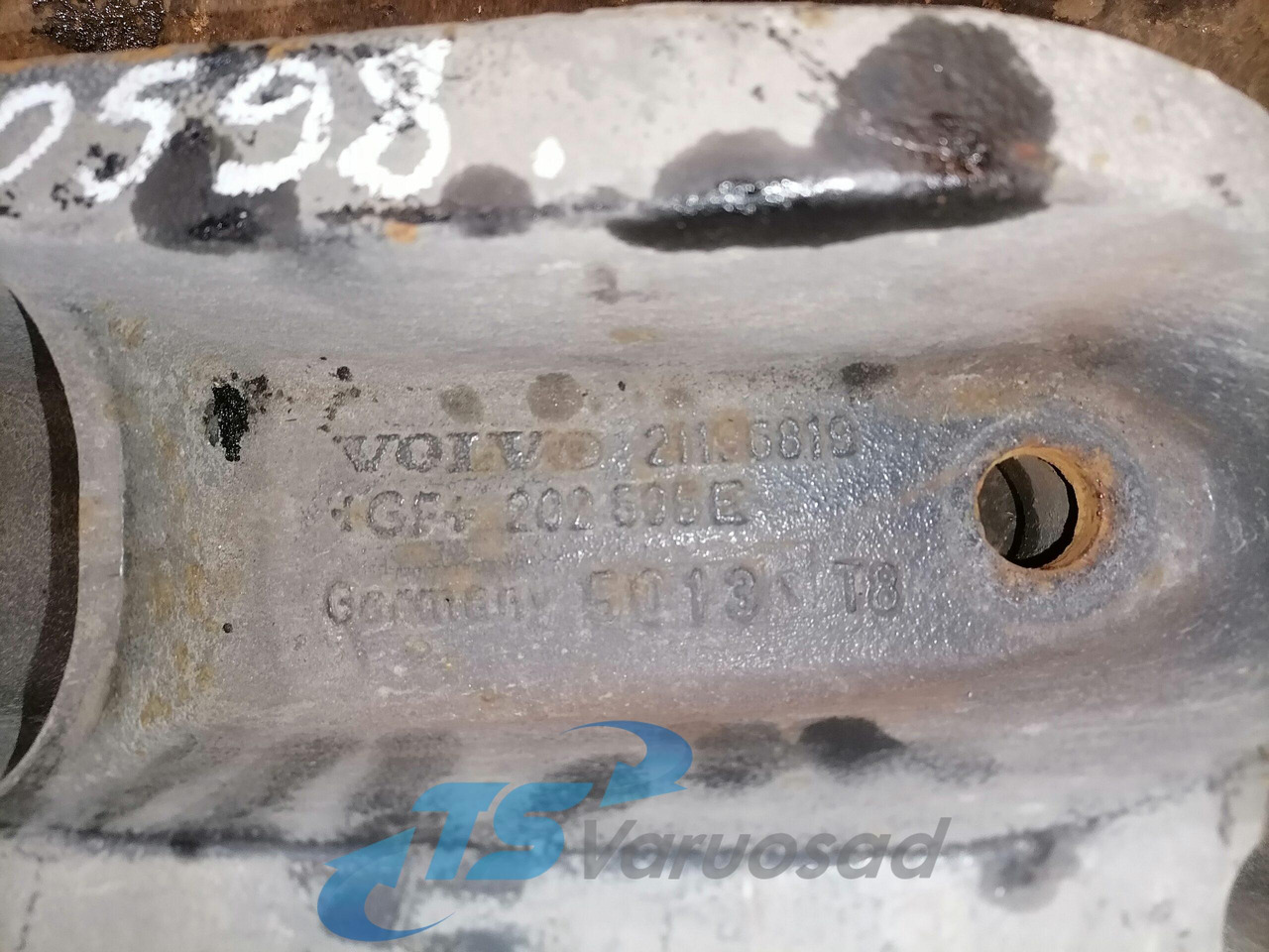 Volvo Air suspension bracket 21196819 - Axle and parts for Truck: picture 3 Volvo Air suspension bracket 21196819 - Axle and parts for Truck: picture 3