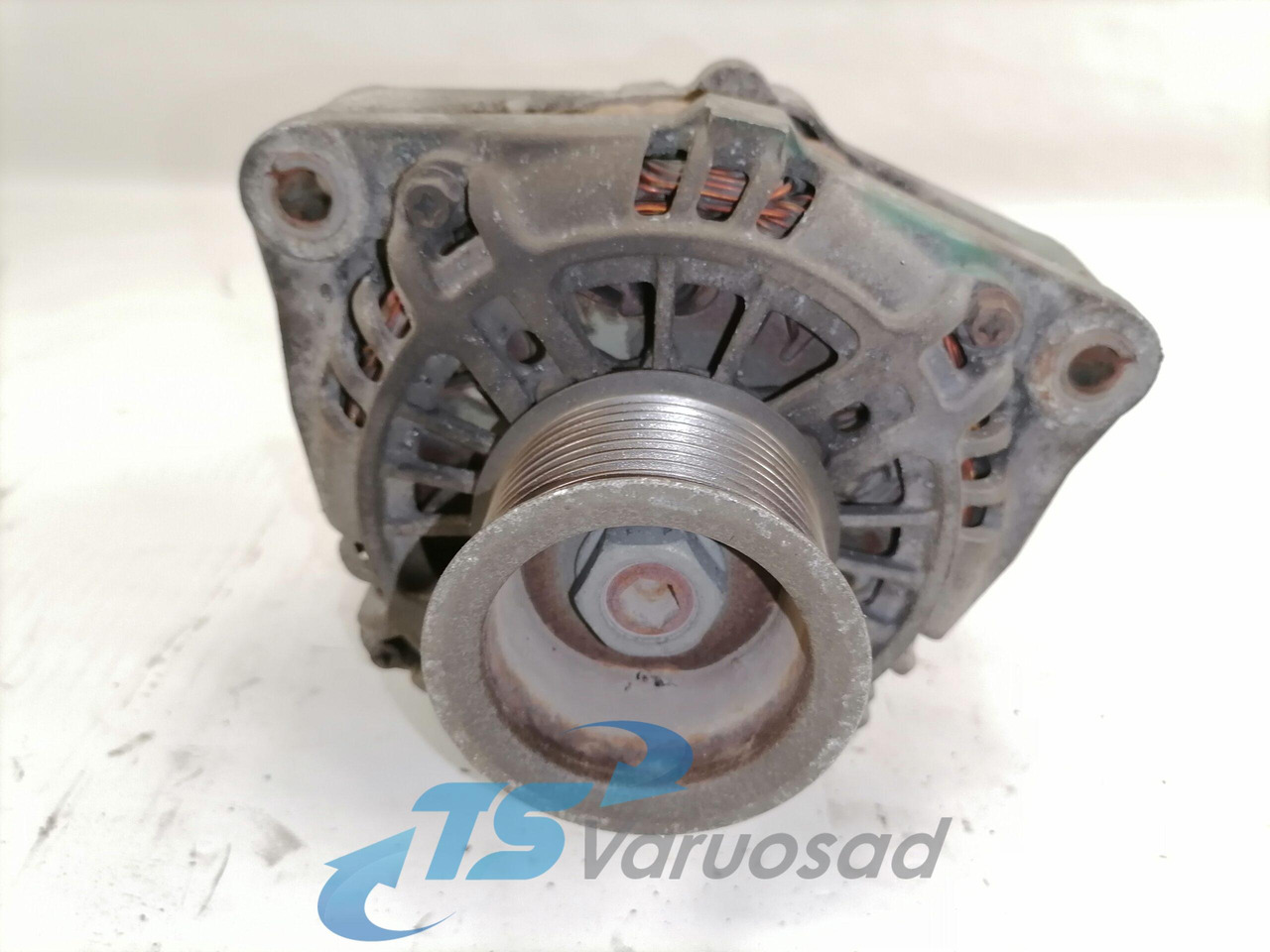 Volvo Alternator 20707050 - Alternator for Truck: picture 3 Volvo Alternator 20707050 - Alternator for Truck: picture 3