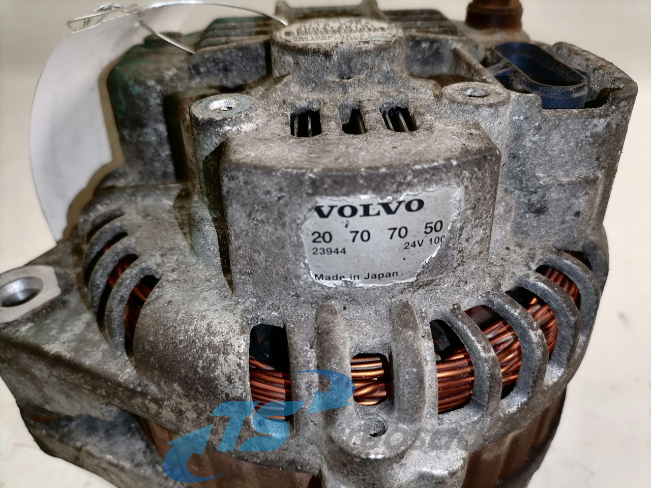 Volvo Alternator 20707050 - Alternator for Truck: picture 4 Volvo Alternator 20707050 - Alternator for Truck: picture 4