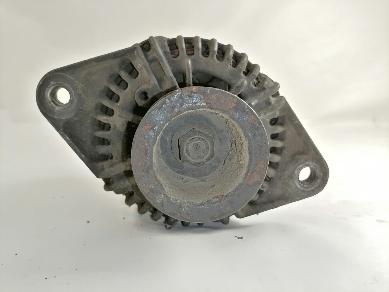 Volvo Alternator 20741686 - Alternator for Truck: picture 4 Volvo Alternator 20741686 - Alternator for Truck: picture 4