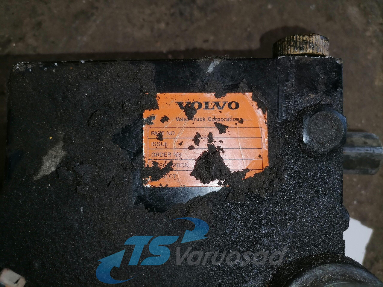 Volvo Cab tilting pump 20455262 - Cab suspension for Truck: picture 2 Volvo Cab tilting pump 20455262 - Cab suspension for Truck: picture 2