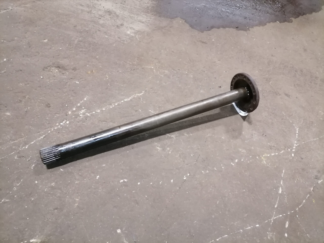 Volvo Drive shaft 1524627 - Drive shaft for Truck: picture 1 Volvo Drive shaft 1524627 - Drive shaft for Truck: picture 1