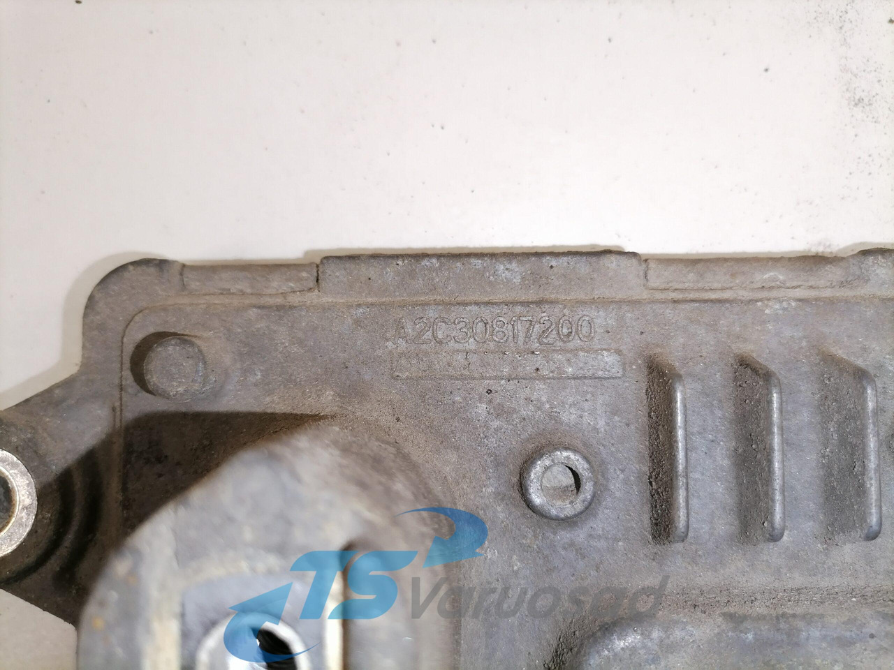Volvo Ecu ADBlue 21870075 - ECU for Truck: picture 2 Volvo Ecu ADBlue 21870075 - ECU for Truck: picture 2