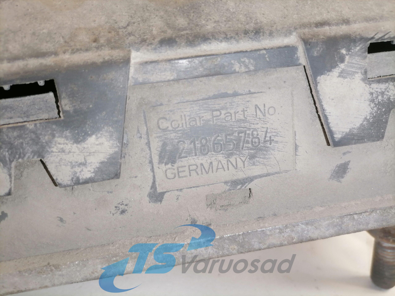 Volvo Ecu CCIOM 22053759 - ECU for Truck: picture 2 Volvo Ecu CCIOM 22053759 - ECU for Truck: picture 2
