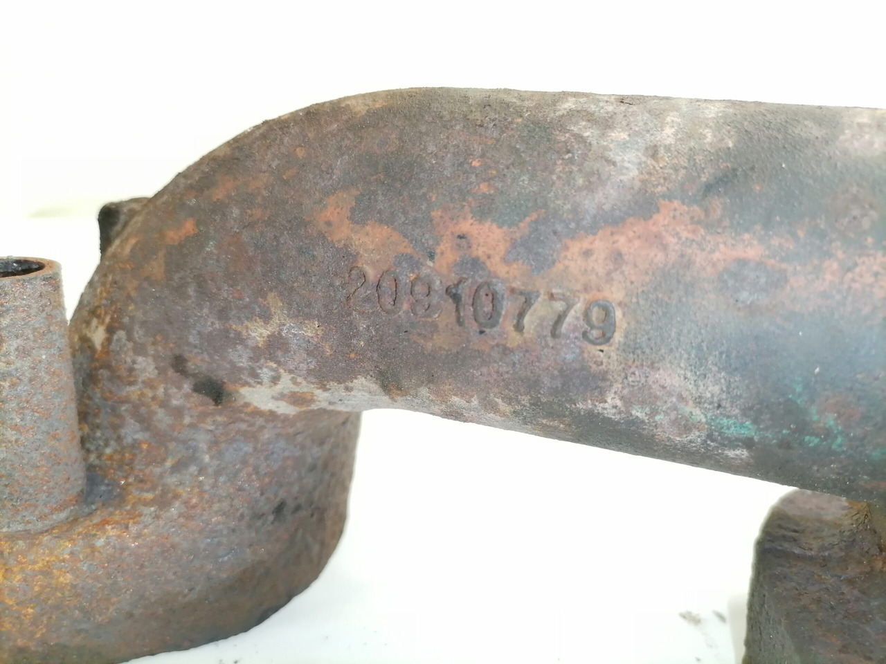 Volvo Exhaust mainfold 20910779 - Exhaust manifold for Truck: picture 3 Volvo Exhaust mainfold 20910779 - Exhaust manifold for Truck: picture 3