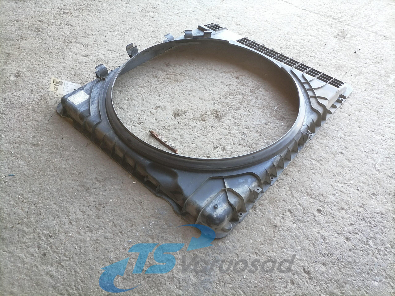 Volvo Fan shroud 22060183 - Radiator for Truck: picture 3 Volvo Fan shroud 22060183 - Radiator for Truck: picture 3