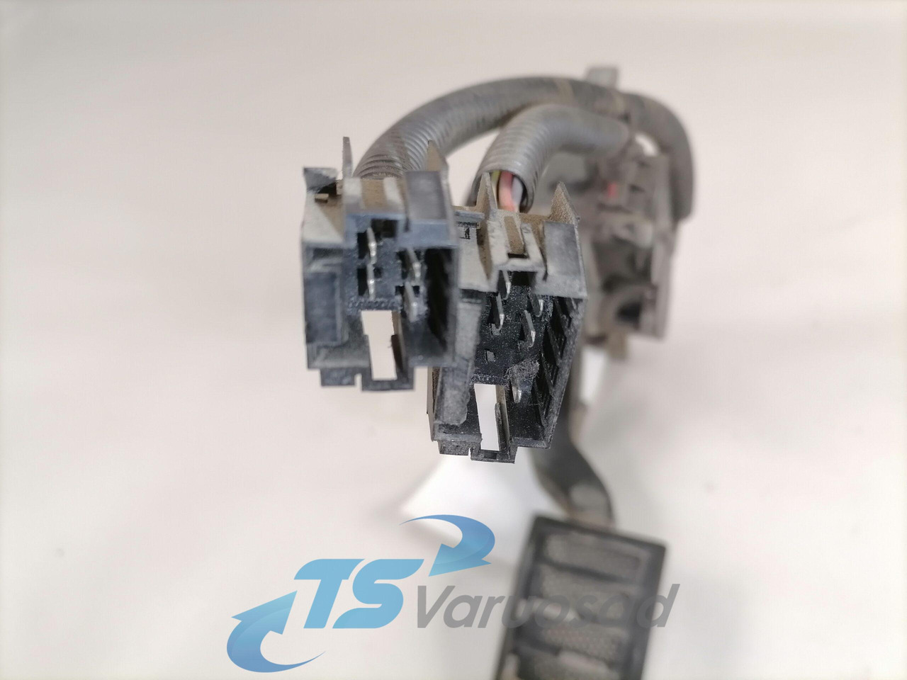 Volvo Gaasipedaal reostaadiga 3175129 - Fuel system for Truck: picture 3 Volvo Gaasipedaal reostaadiga 3175129 - Fuel system for Truck: picture 3