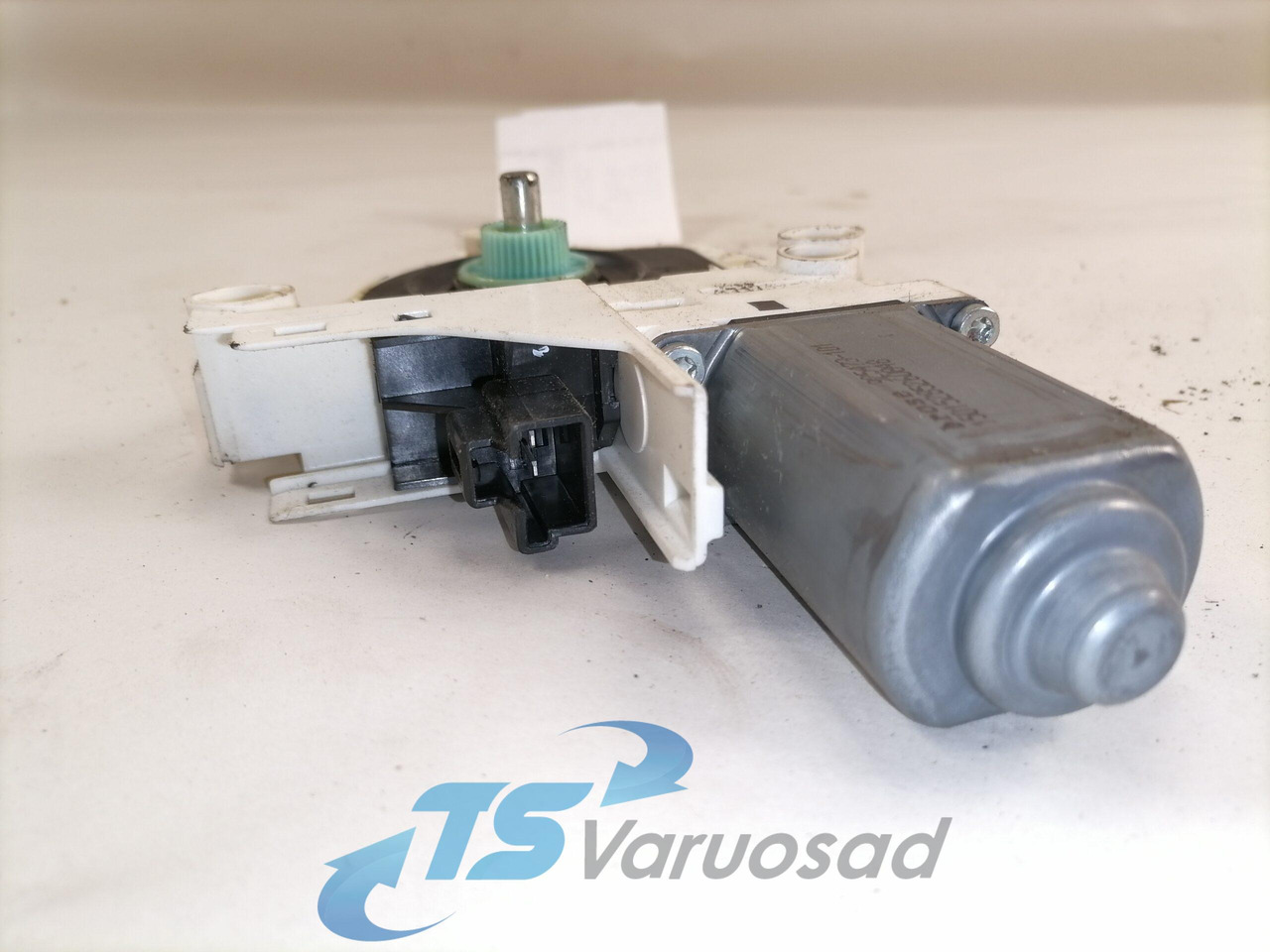 Volvo Glass lift 82907373 - Window and parts for Truck: picture 2 Volvo Glass lift 82907373 - Window and parts for Truck: picture 2