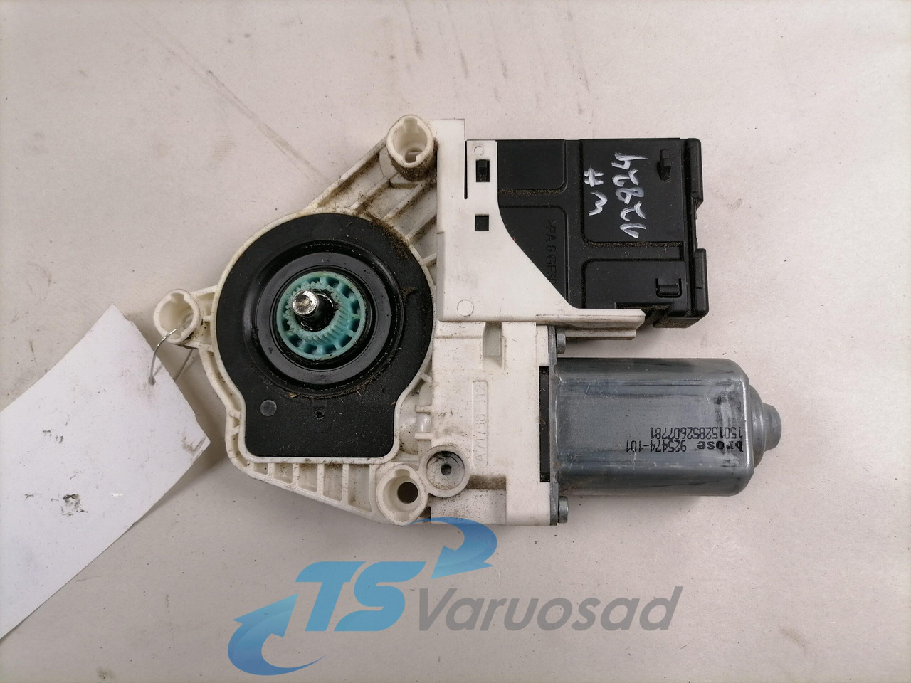 Volvo Glass lift 84062947 - Window and parts for Truck: picture 2 Volvo Glass lift 84062947 - Window and parts for Truck: picture 2