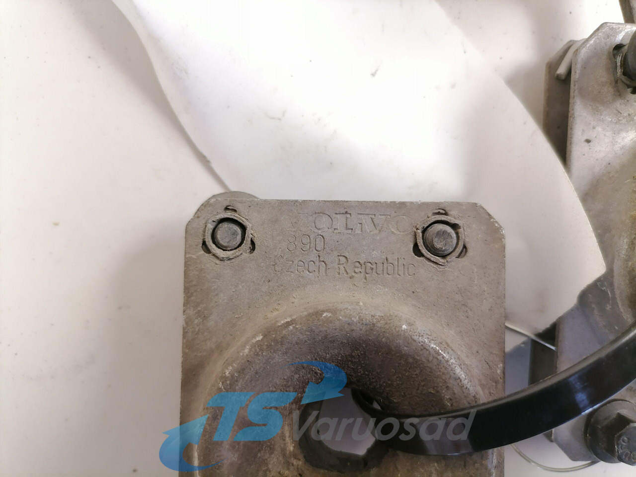 Volvo Iluvõre lukk 20425414 - Grill for Truck: picture 4 Volvo Iluvõre lukk 20425414 - Grill for Truck: picture 4