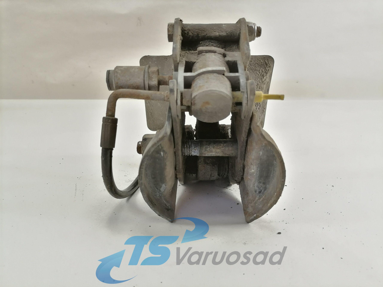 Volvo Kabiini lukusti 22247233 - Cab suspension for Truck: picture 3 Volvo Kabiini lukusti 22247233 - Cab suspension for Truck: picture 3