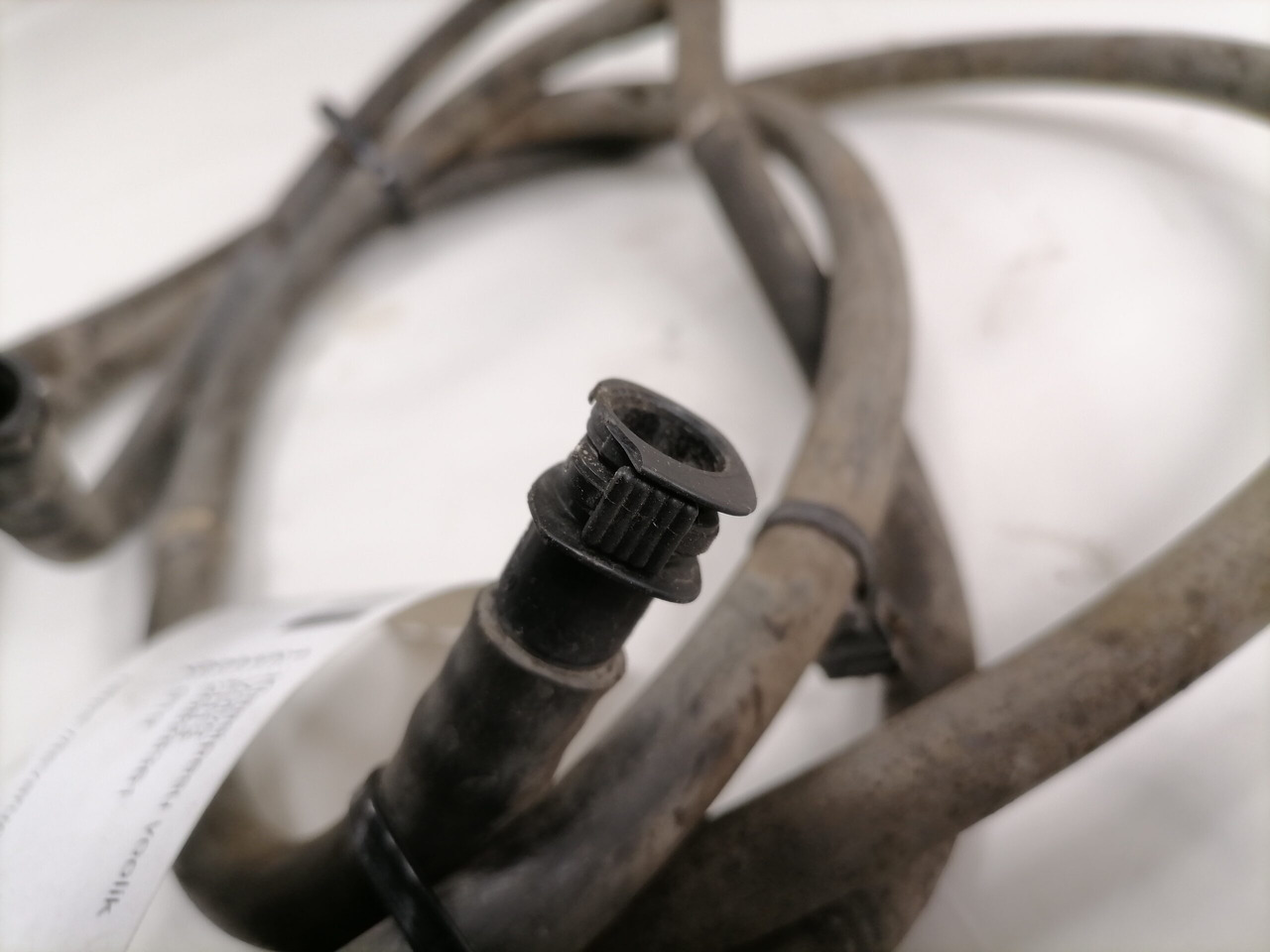 Volvo Klaasipesu voolik 20828361 - Wiper for Truck: picture 3 Volvo Klaasipesu voolik 20828361 - Wiper for Truck: picture 3