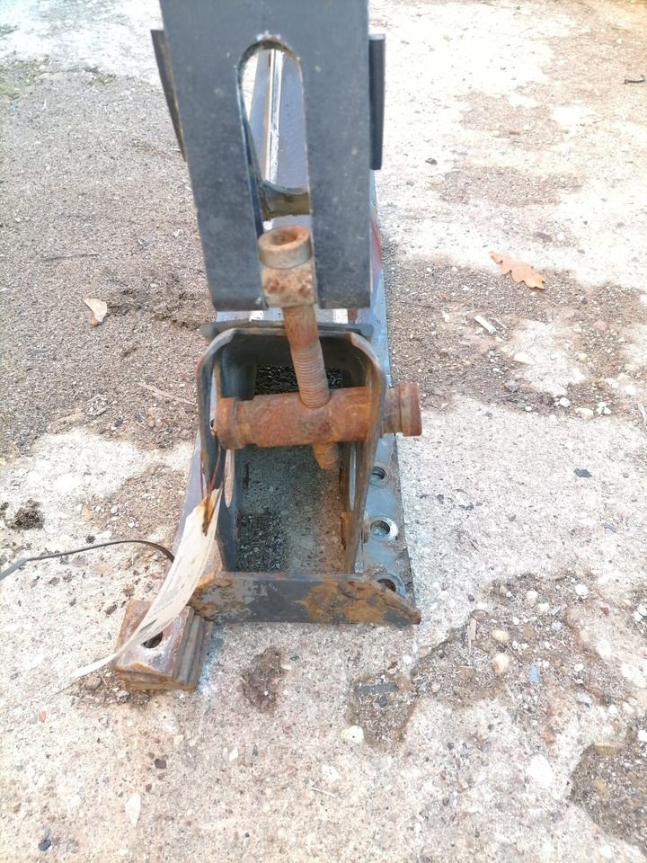 Volvo Kütusepaagi kandur, Volvo 20721537 - Fuel tank for Truck: picture 4 Volvo Kütusepaagi kandur, Volvo 20721537 - Fuel tank for Truck: picture 4