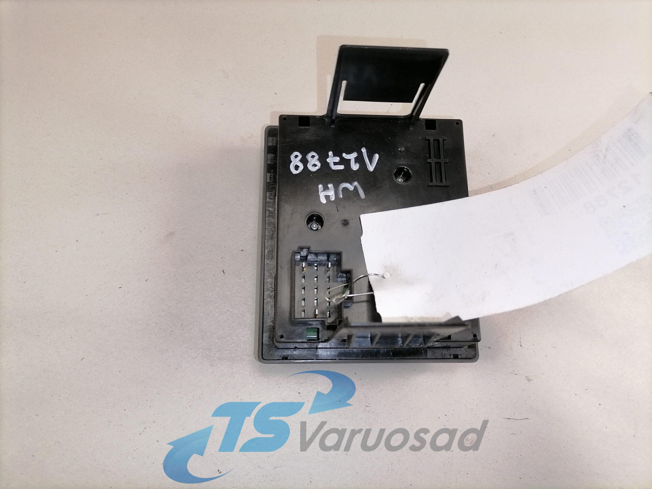 Volvo Lüliti, salongi valgustus 22049578 - Cab for Truck: picture 2 Volvo Lüliti, salongi valgustus 22049578 - Cab for Truck: picture 2