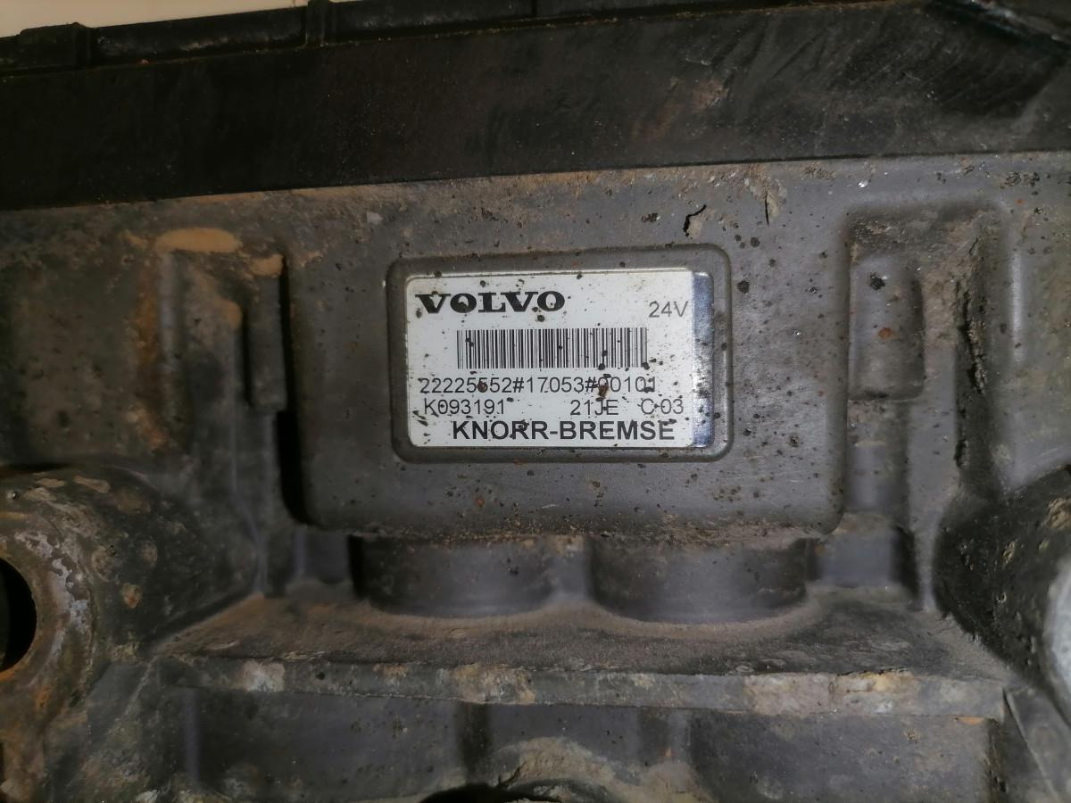 Volvo Rear axel brake pressure control valve 22225552 - Brake valve for Truck: picture 3 Volvo Rear axel brake pressure control valve 22225552 - Brake valve for Truck: picture 3