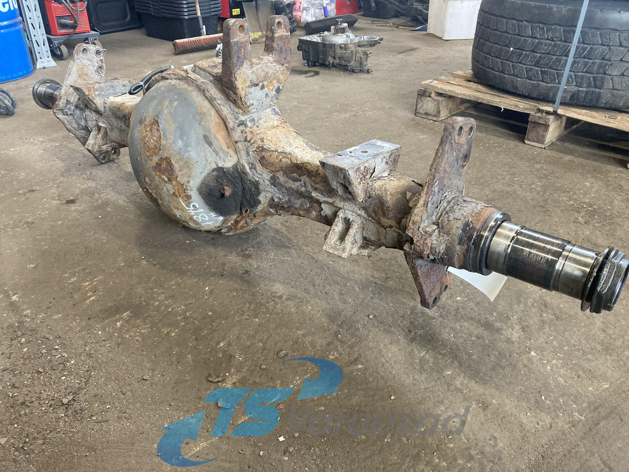 Volvo Rear axel housing 20815215 - Axle and parts for Truck: picture 3 Volvo Rear axel housing 20815215 - Axle and parts for Truck: picture 3