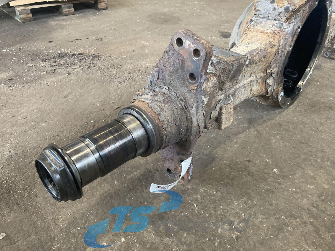 Volvo Rear axel housing 20815215 - Axle and parts for Truck: picture 5 Volvo Rear axel housing 20815215 - Axle and parts for Truck: picture 5