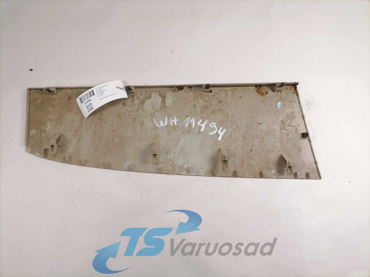 Volvo Salongi plastik 82269343 - Universal part for Truck: picture 2 Volvo Salongi plastik 82269343 - Universal part for Truck: picture 2