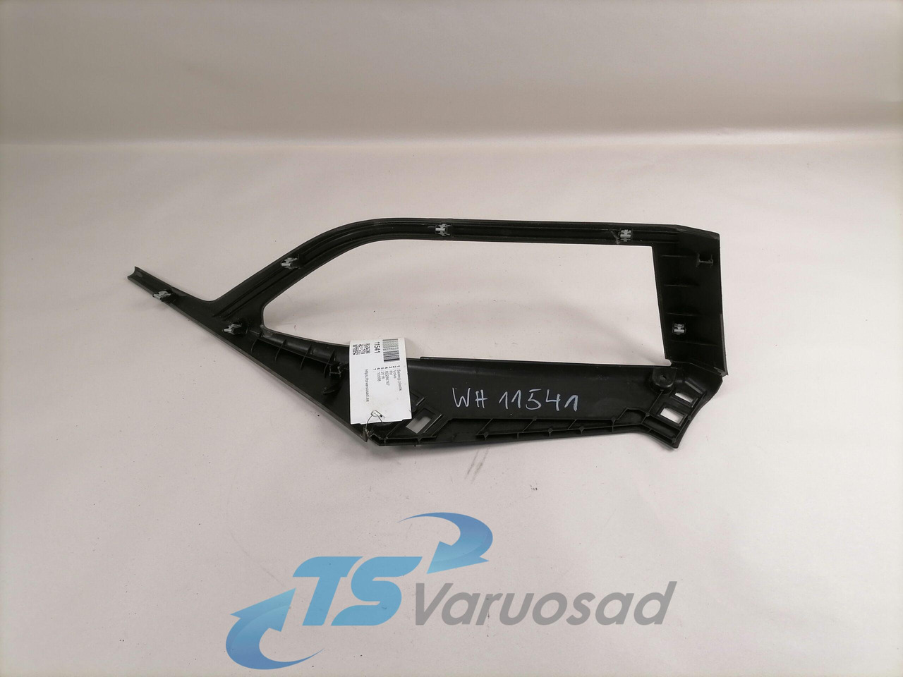 Volvo Salongi plastik 82286767 - Universal part for Truck: picture 3 Volvo Salongi plastik 82286767 - Universal part for Truck: picture 3