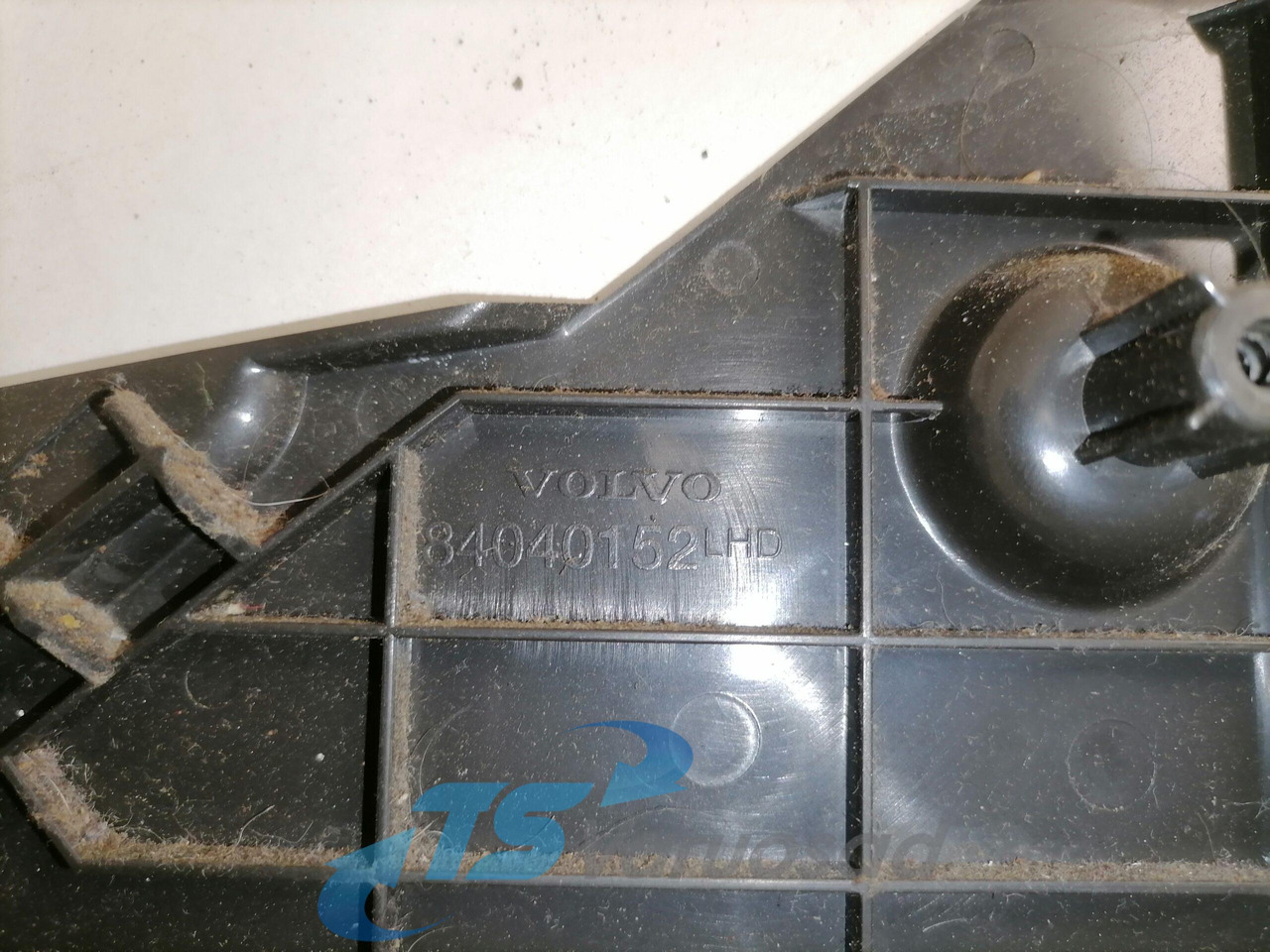 Volvo Salongi plastik 84040152 - Universal part for Truck: picture 3 Volvo Salongi plastik 84040152 - Universal part for Truck: picture 3