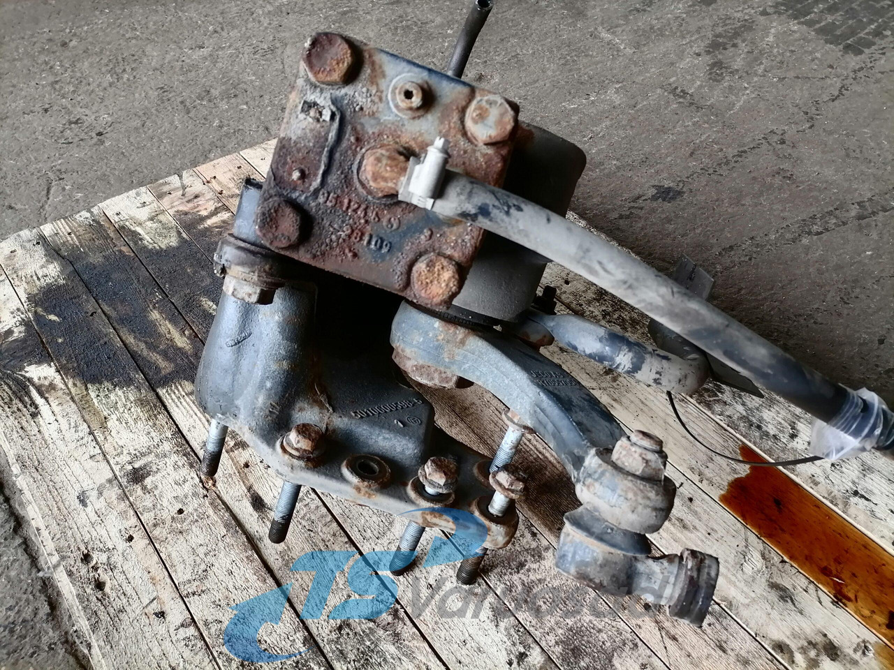 Volvo Steering box 20901108 - Steering gear for Truck: picture 3 Volvo Steering box 20901108 - Steering gear for Truck: picture 3