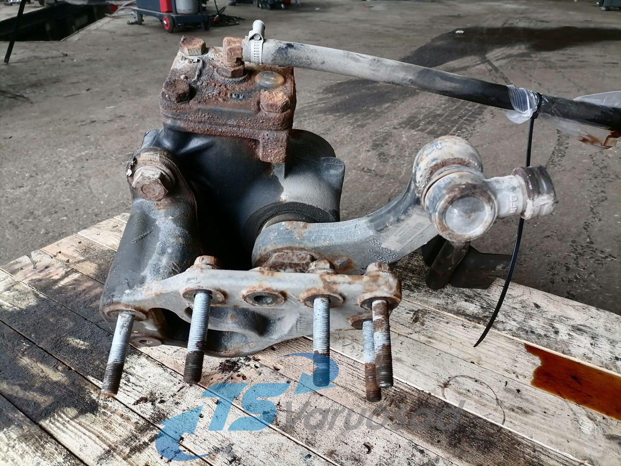 Volvo Steering box 20901108 - Steering gear for Truck: picture 5 Volvo Steering box 20901108 - Steering gear for Truck: picture 5