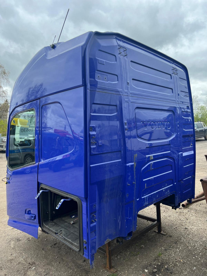 Volvo Volvo cab 85135364 - Cab and interior for Truck: picture 3 Volvo Volvo cab 85135364 - Cab and interior for Truck: picture 3