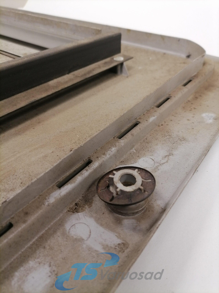 Volvo sunroof plastic cover 20379765 - Universal part for Truck: picture 4 Volvo sunroof plastic cover 20379765 - Universal part for Truck: picture 4