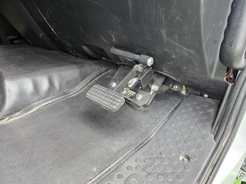 Box truck Iveco EURO CARGO 220 / LES / SCHOOL / FAHRSCHULE / CLOSED BOX: picture 14